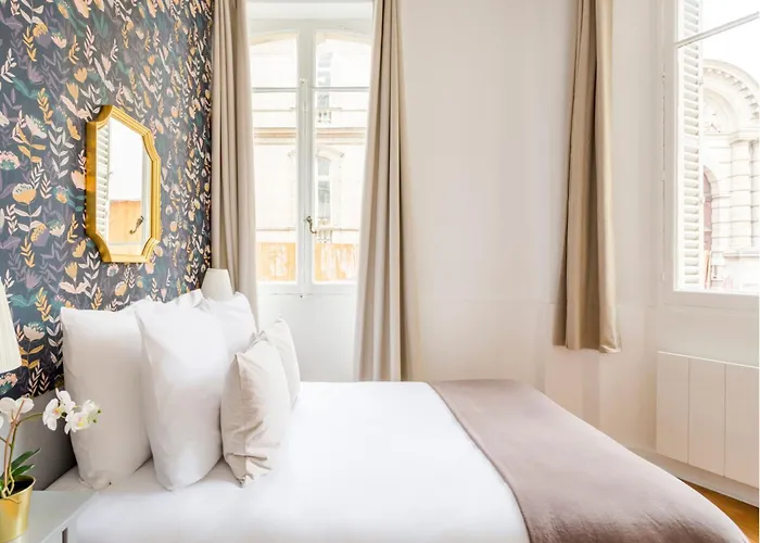 Merveil - Family - Champs Elysees - Monceau דירה